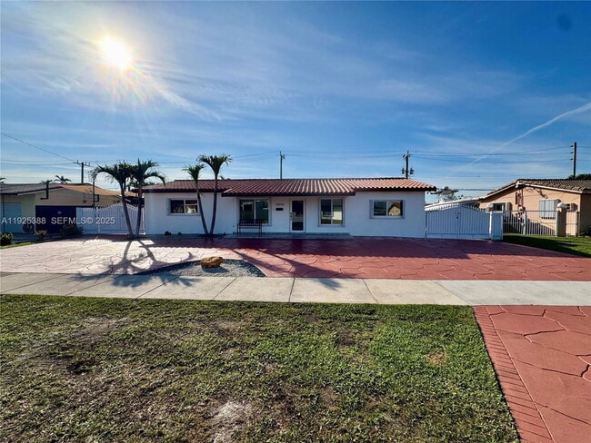 Building Photo - 12813 SW 20th St