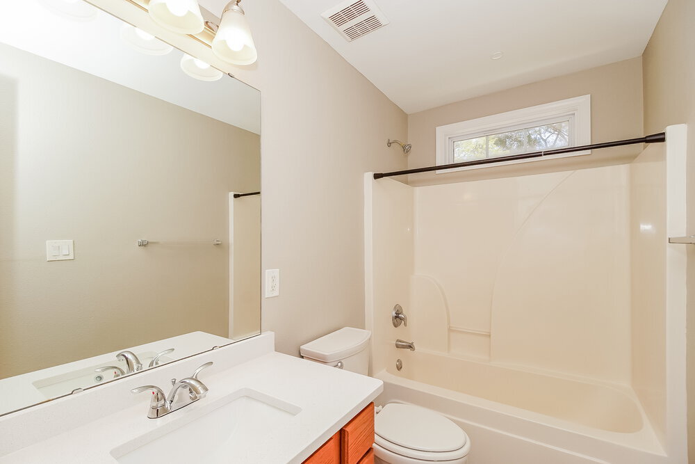 Building Photo - 4005 Planters Watch Dr