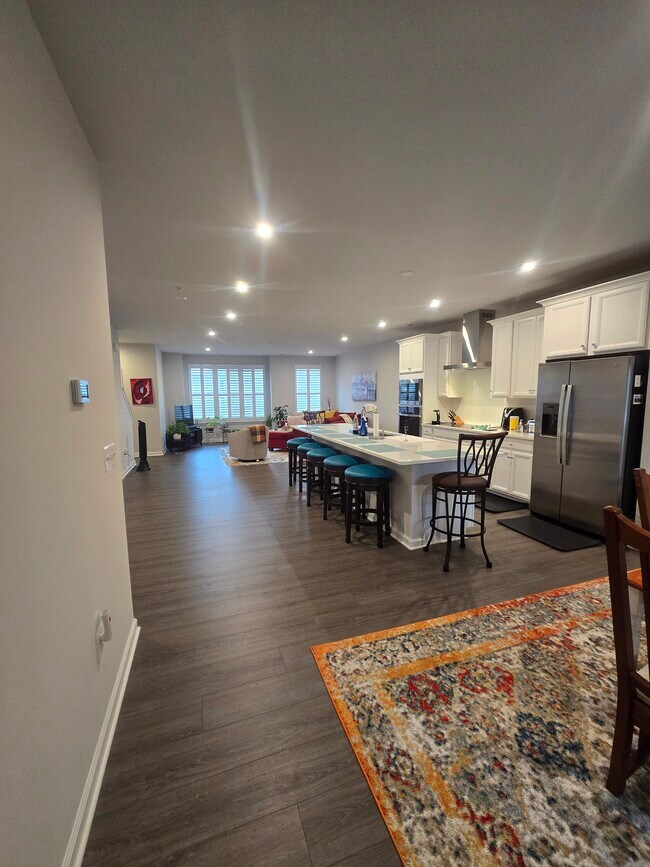 Building Photo - 9227 Magellan Pkwy