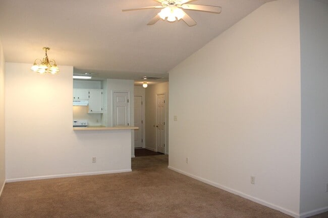 Building Photo - Charming Duplex in Havelock