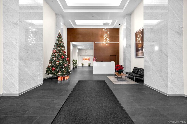 Building Photo - 4 Martine Ave