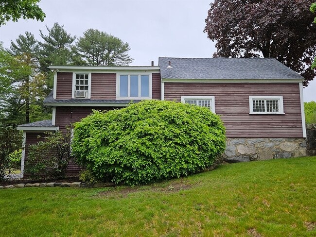 Building Photo - 960 Boston Post Rd E