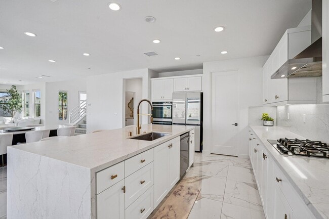 Building Photo - 74404 Nichols Dr