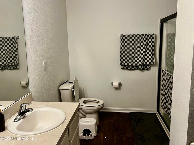 Building Photo - 12450 Russian Olive Rd