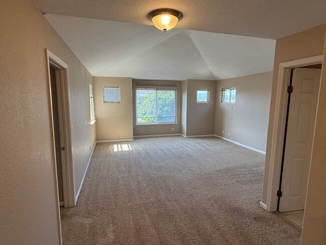 Building Photo - Massive 3-Bedroom El Cerrito Home Minutes ...