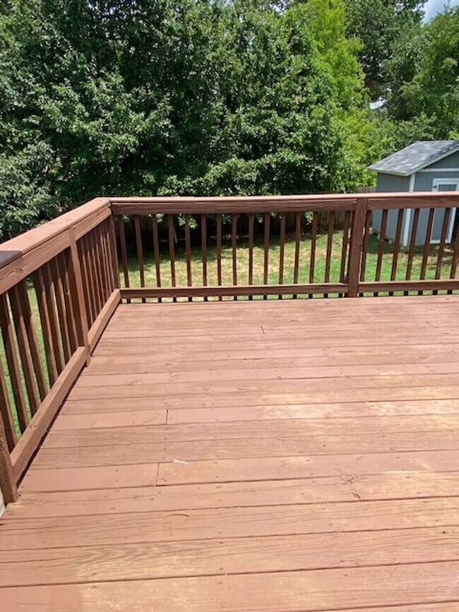 Building Photo - Cute Ranch Home Available Now