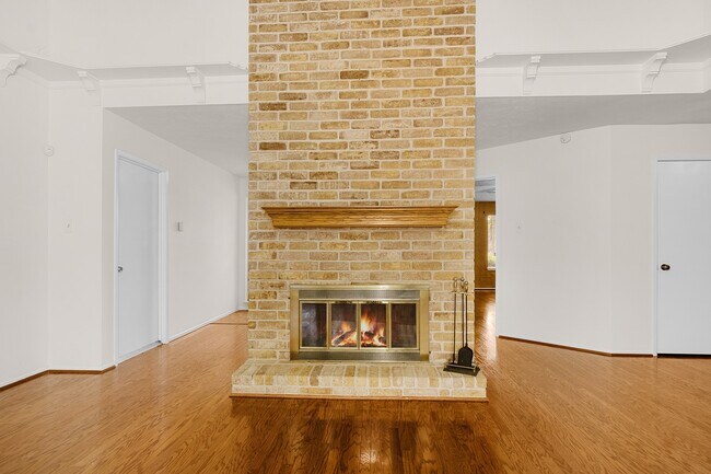 Building Photo - 11426 Sageperry Dr