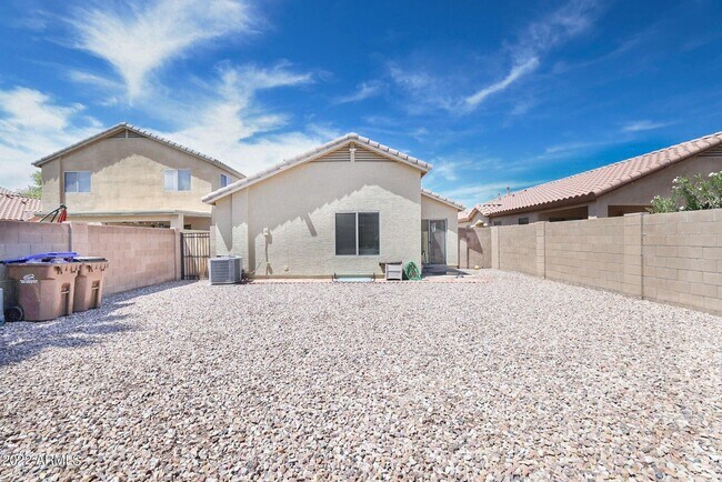 Building Photo - 40117 W Hayden Dr