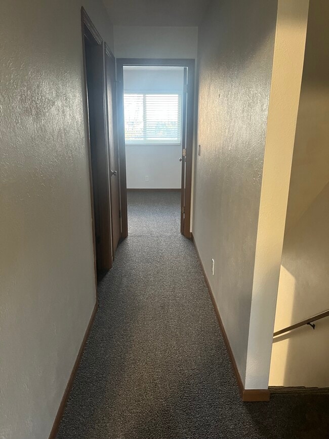 Building Photo - 1208 Miller St