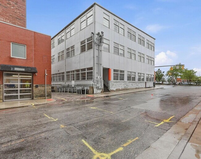 Building Photo - Industrial NYC-Style Loft | Battleship Building | 3 Parking Spots Included