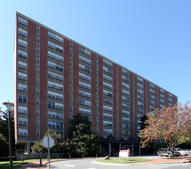 Primary Photo - Sullivan Residence Hall