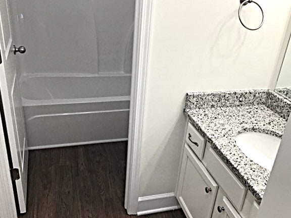 Building Photo - 5262 Lake Maxwell Dr