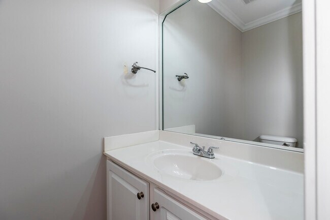 Building Photo - 3277 Beaumont Centre Cir