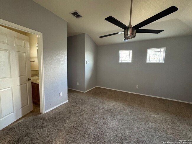 Building Photo - 5702 Canterbury Run