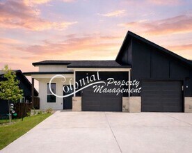 Building Photo - Gorgeous and Modern Duplex in Temple, Tx!