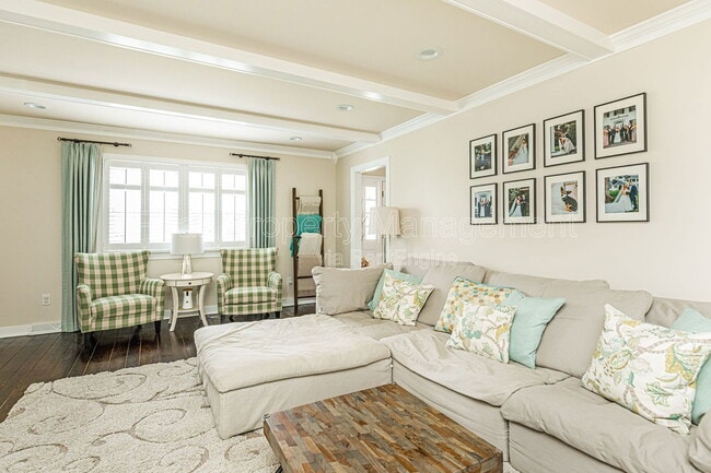 Building Photo - 9133 Robin Ridge Dr