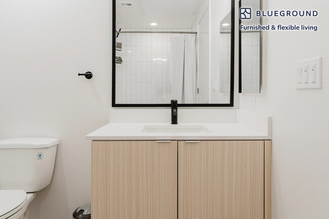 Building Photo - 3301 Innovation Wy