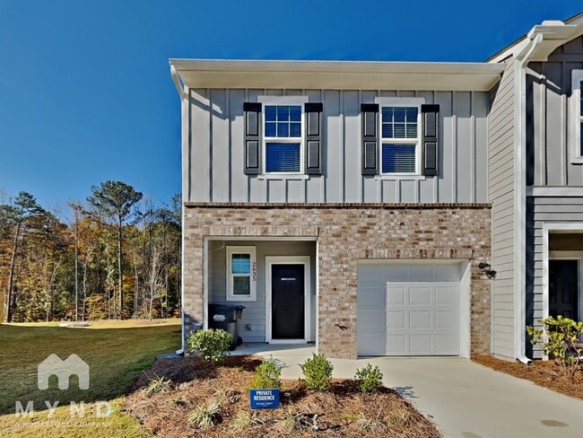 Building Photo - 2635 Coventry St SW