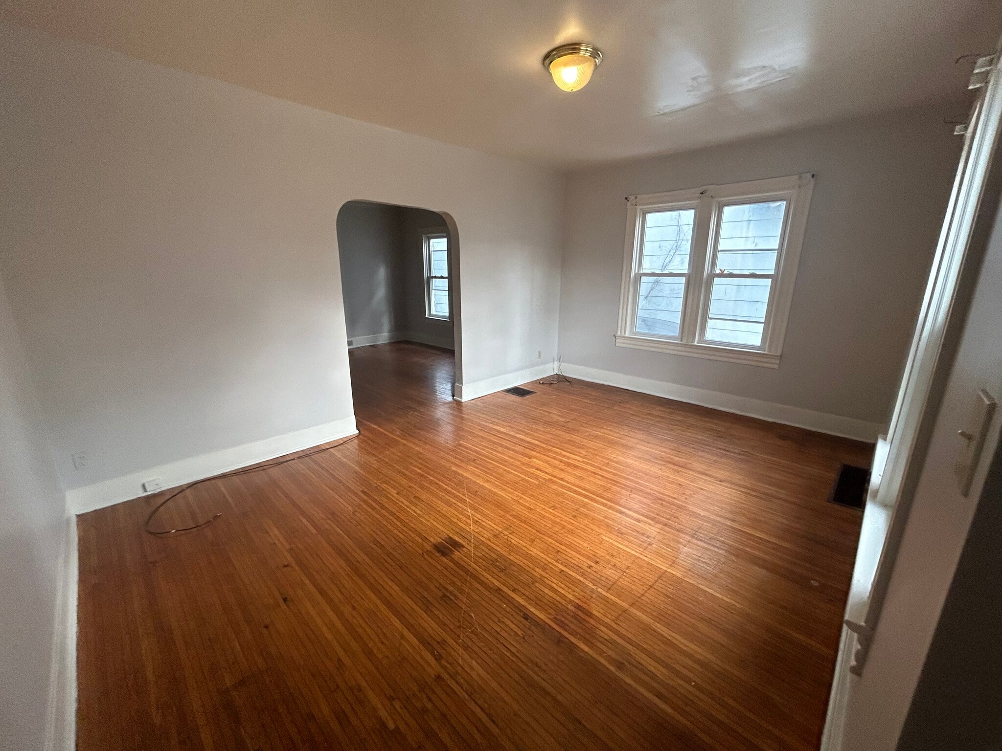 Building Photo - 121 Elba St