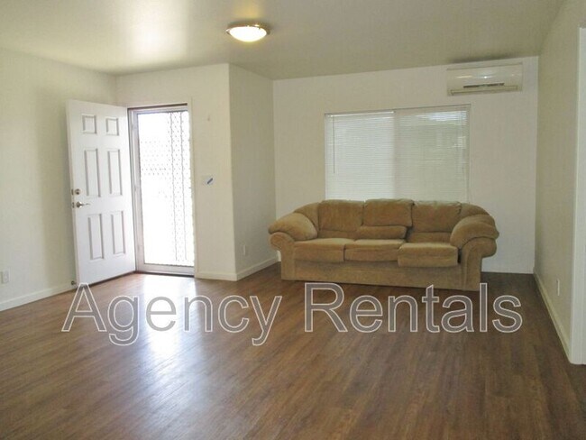 Building Photo - 1129 1st Ave