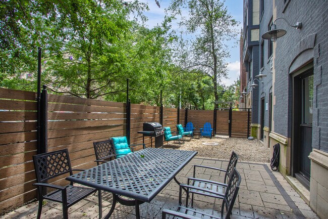 Building Photo - 5718 N Winthrop Ave