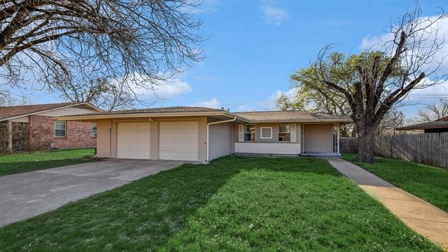 Building Photo - 4313 Bonnie Dr