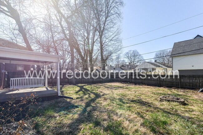 Building Photo - 4930 N Illinois St