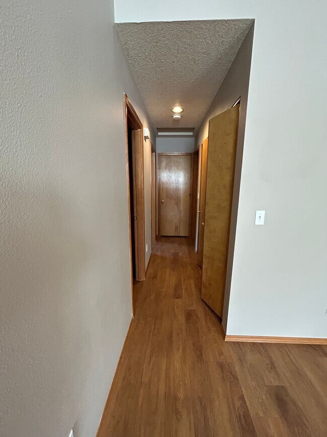 Building Photo - POTK0084 A,B,C,D