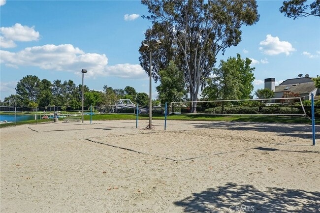 Building Photo - 15 Waterway