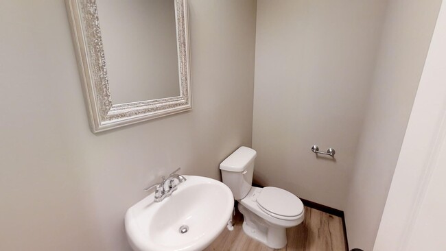 Building Photo - 8742 E Harry Ct