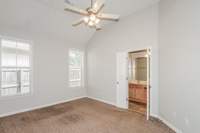 Building Photo - 4898 Indian Walk Ln