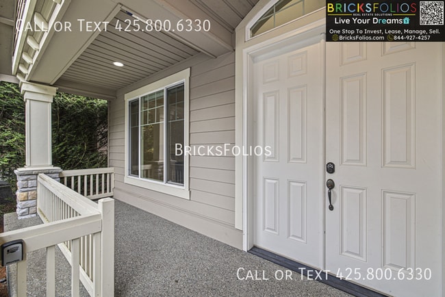 Building Photo - Redmond Ridge Luxury Living | East-Facing Murray Franklyn Gem