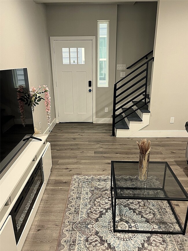 Building Photo - 19106 Sears Dr