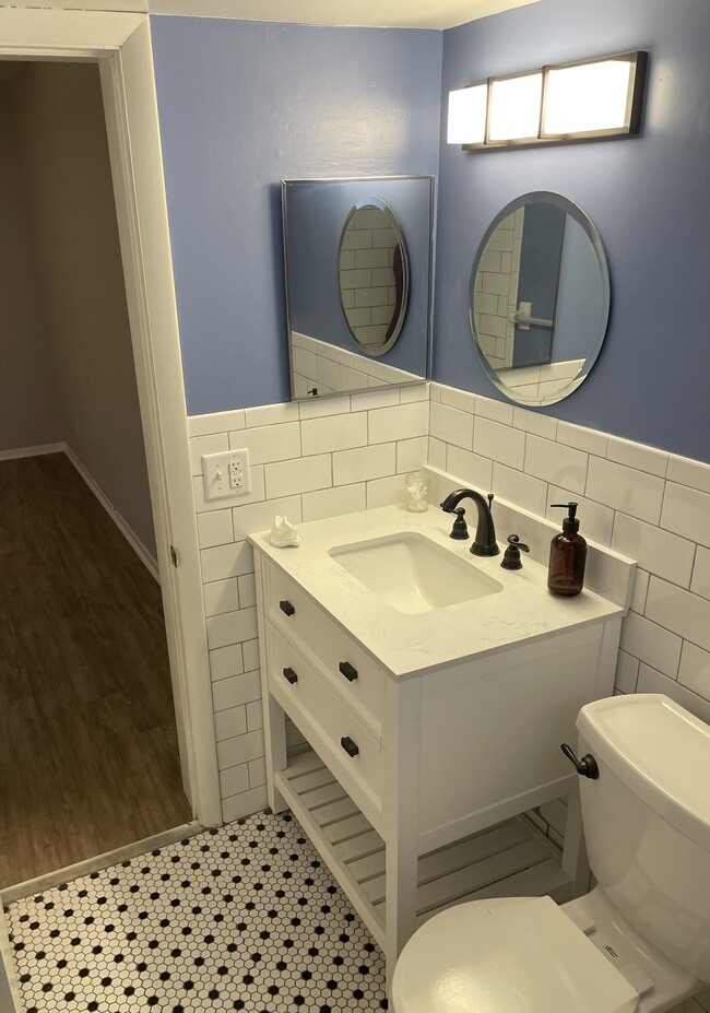 Primary Photo - 3540 32nd Ave N