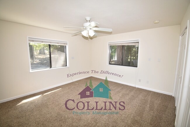 Building Photo - 11071 Cedar Ridge Dr
