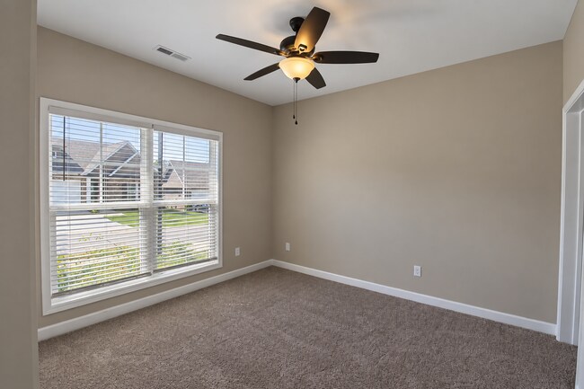 Building Photo - 1407 Brook Hill Drive