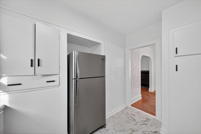 Building Photo - 16890 Stoepel St