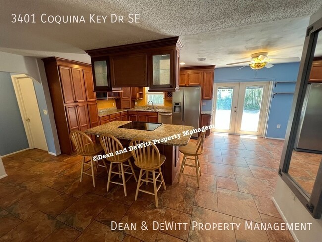 Building Photo - 3401 Coquina Key Dr SE