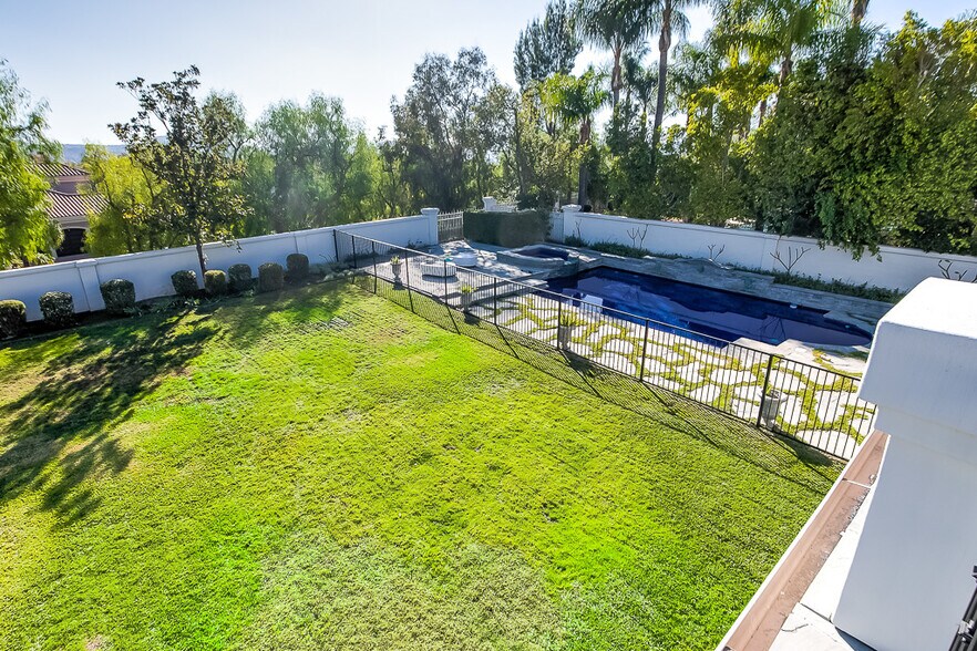 Building Photo - 25504 Colette Way