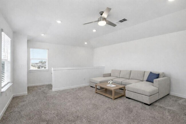 Building Photo - 220 Century Plant Rd