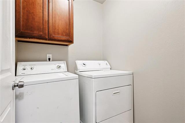 Building Photo - 819 Parkplace Ridge