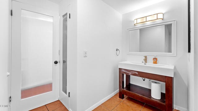 Building Photo - 1450 Benedict Canyon Drive