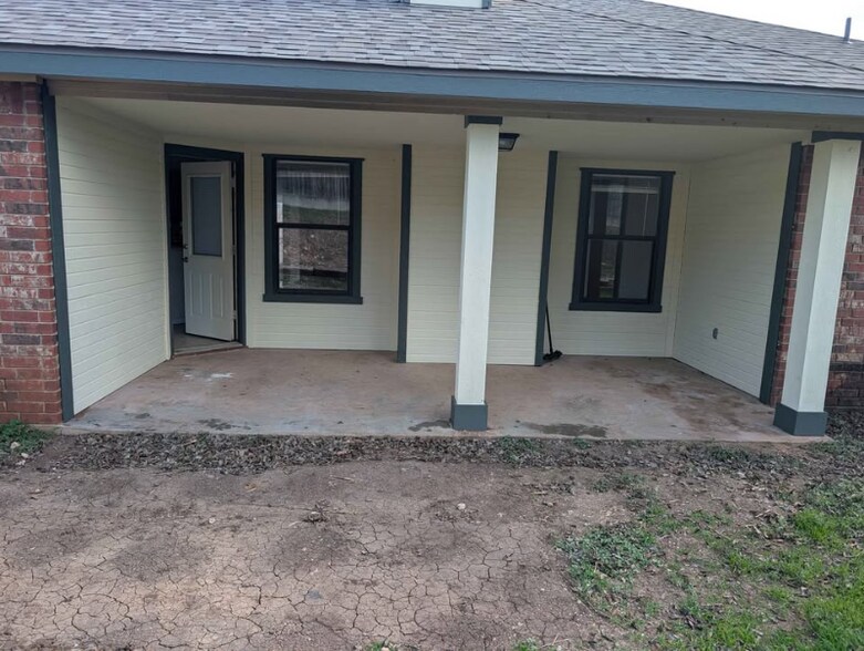 Building Photo - 1506 Margaret Lee St