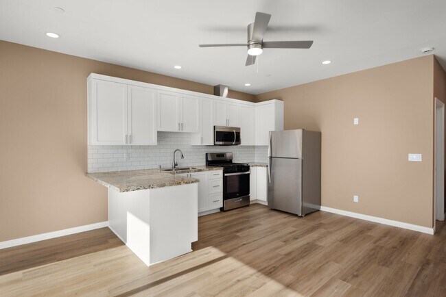 Building Photo - 4709-11 Soria Dr
