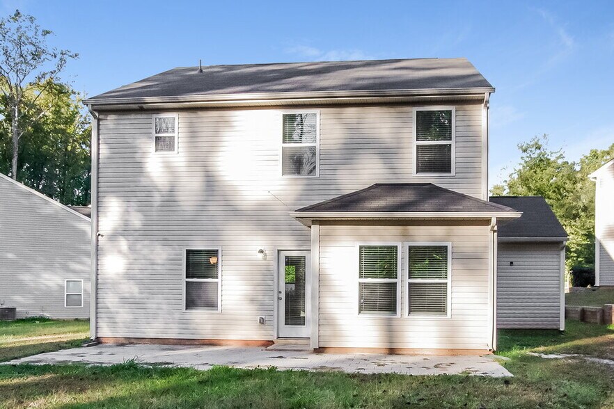 Building Photo - 6629 Covington Commons Dr