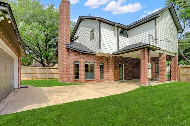 Building Photo - 4815 Willow St