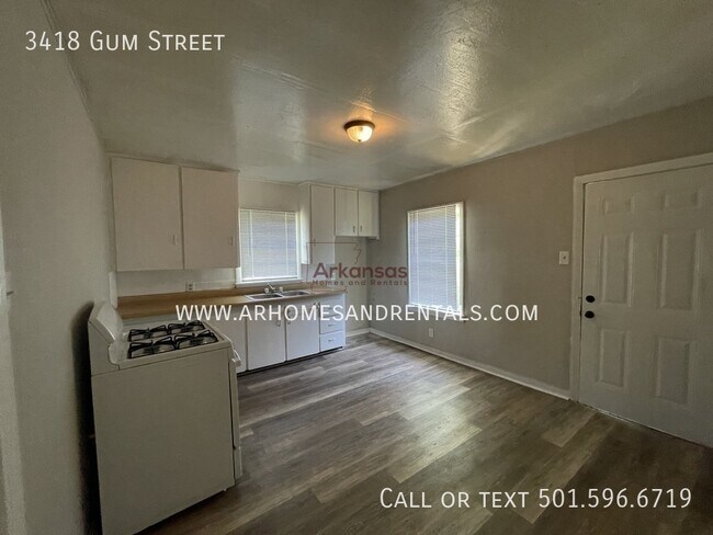 Building Photo - 3418 Gum St