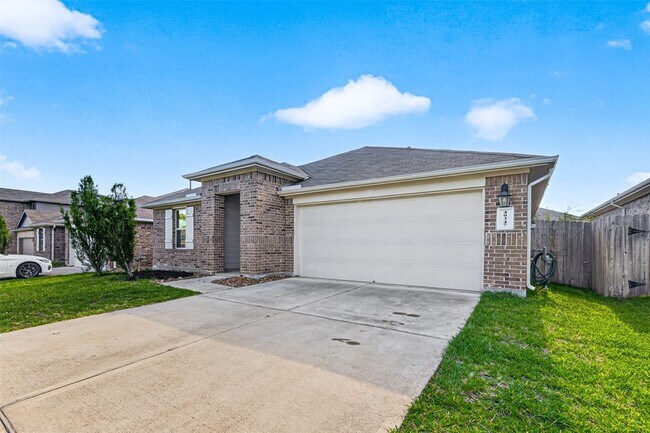 Building Photo - 40347 Blossom Vly Ln