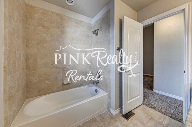 Building Photo - 10716 Ridgepole Dr