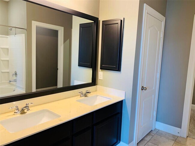 Building Photo - 1348 Volente Ln